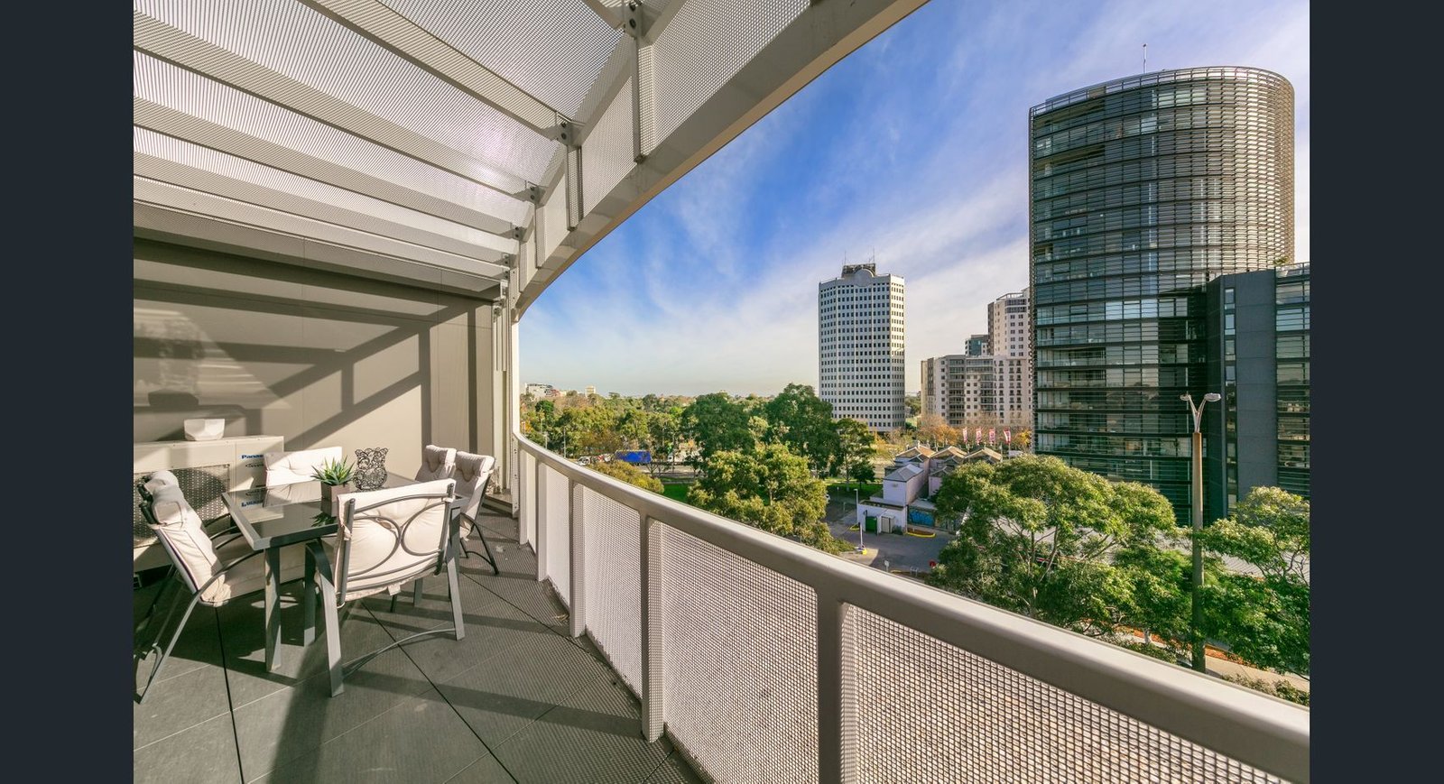 Gallery: 603/1A Peel Street