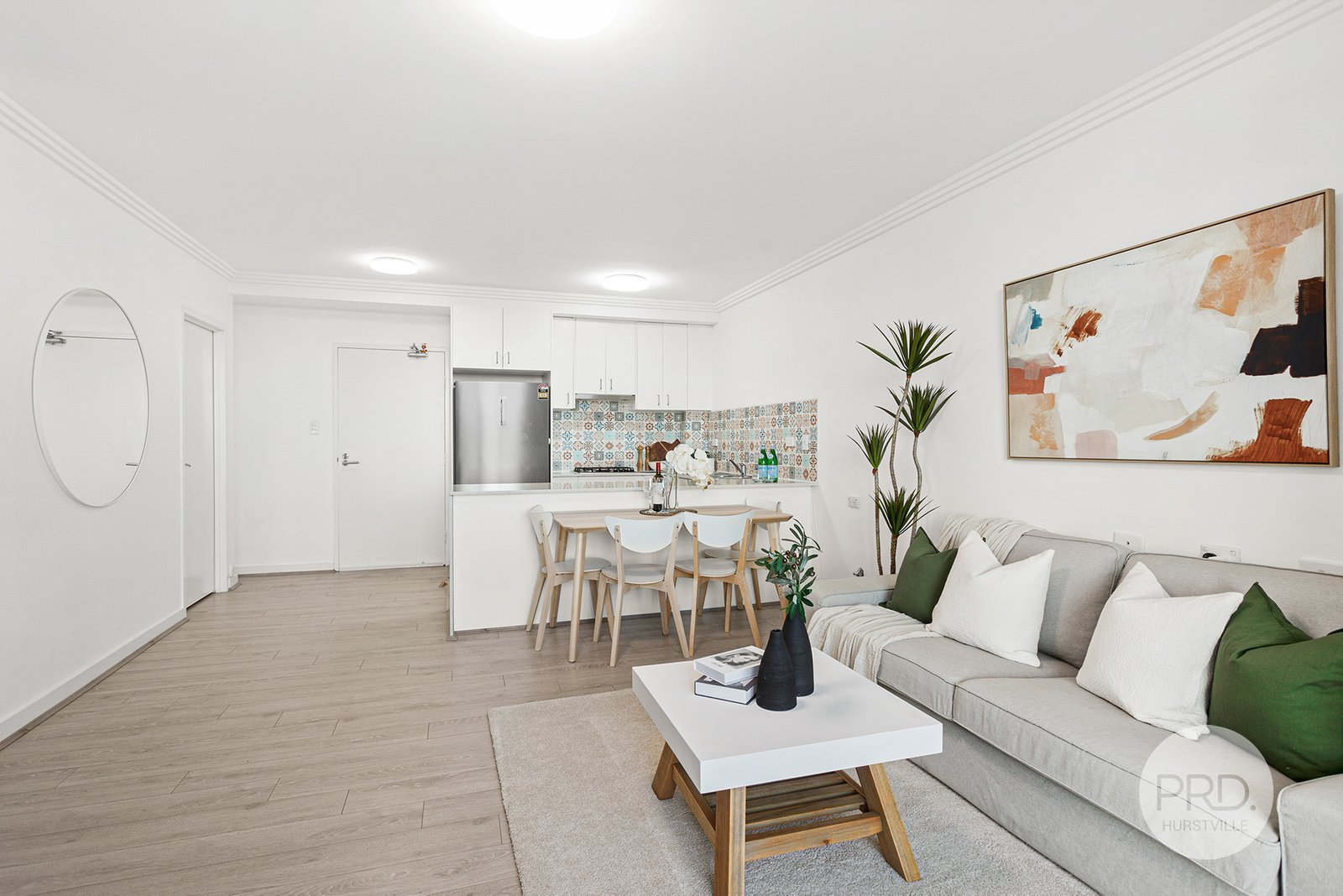 60/32 Woniora Road HURSTVILLE 3