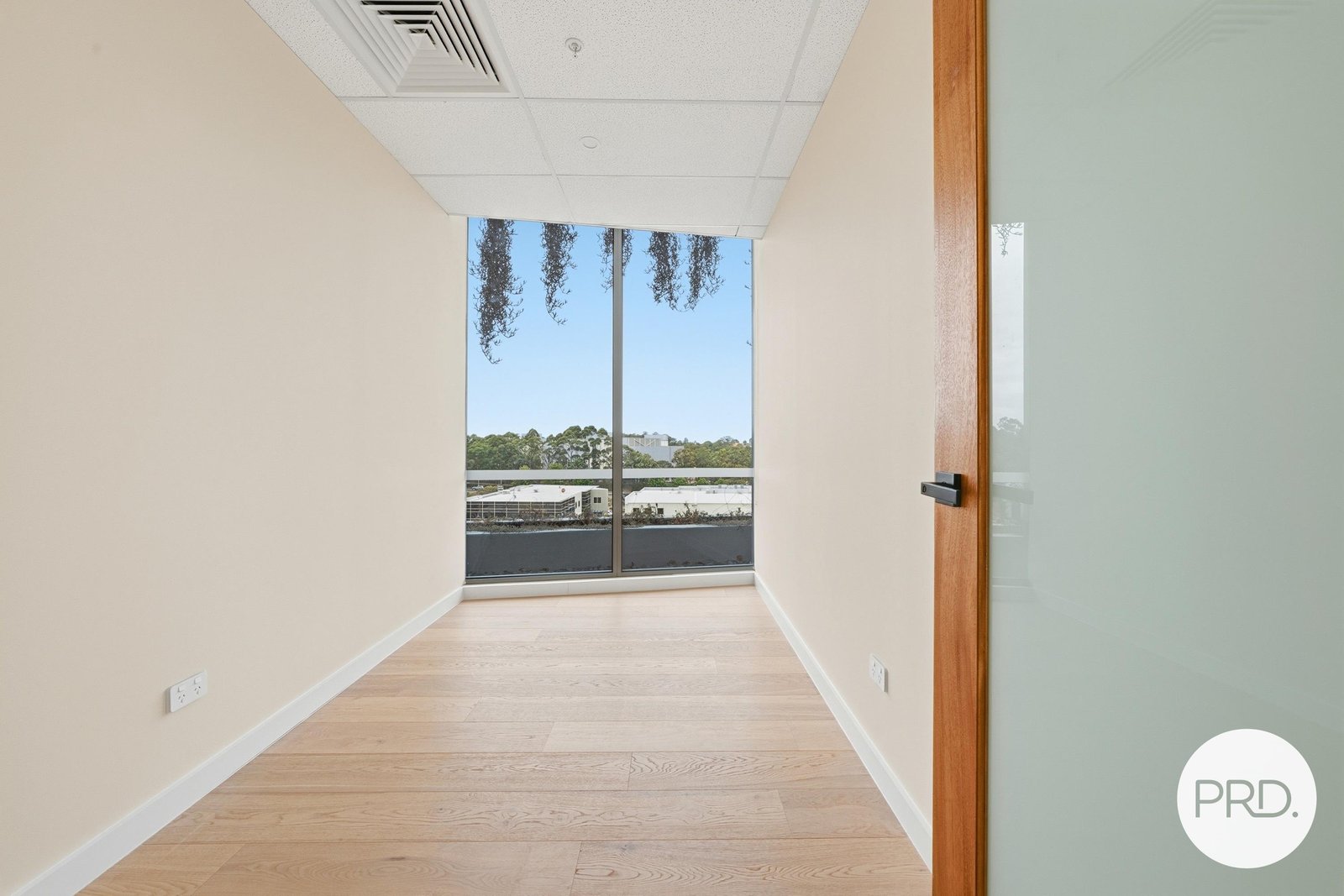 6.03/7 Maitland Place NORWEST 6