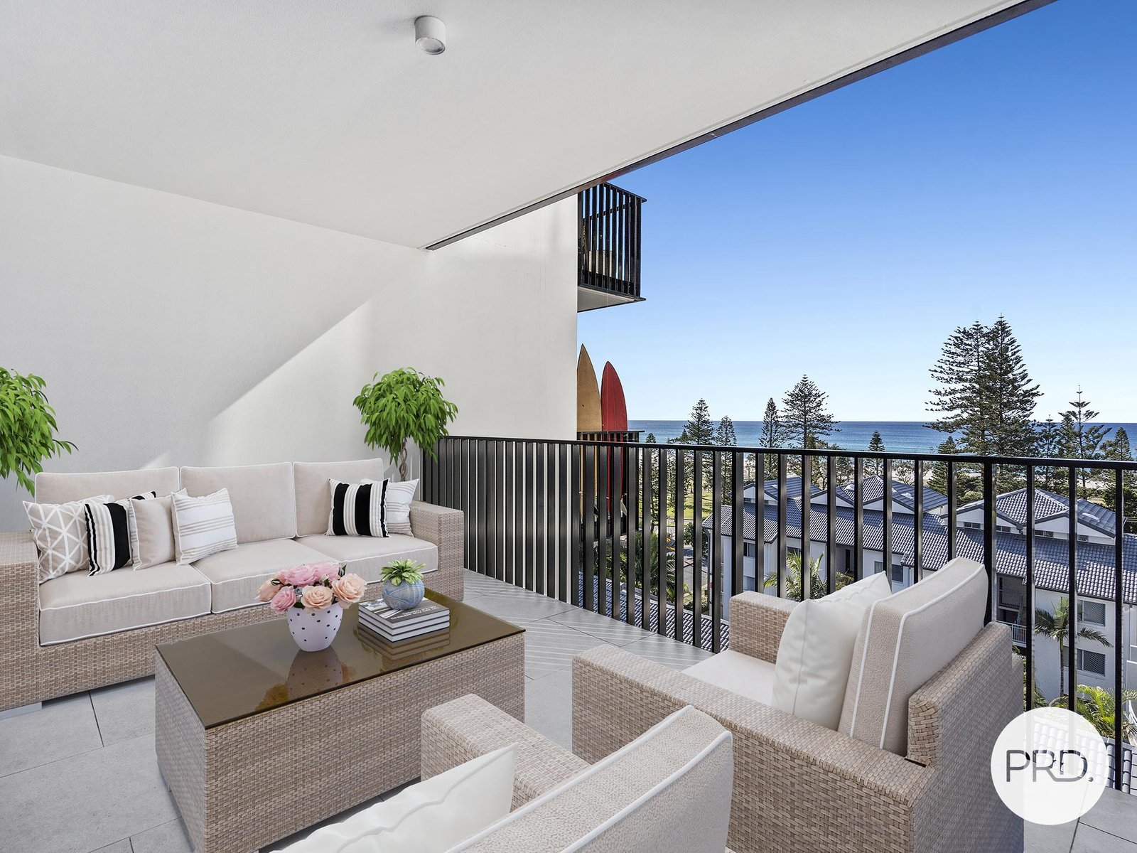 603/8 Churchill Street COOLANGATTA 2