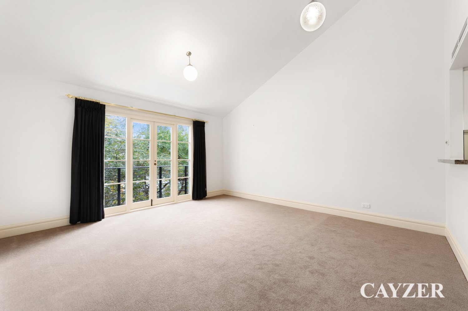 Gallery: 60/380 Toorak Road