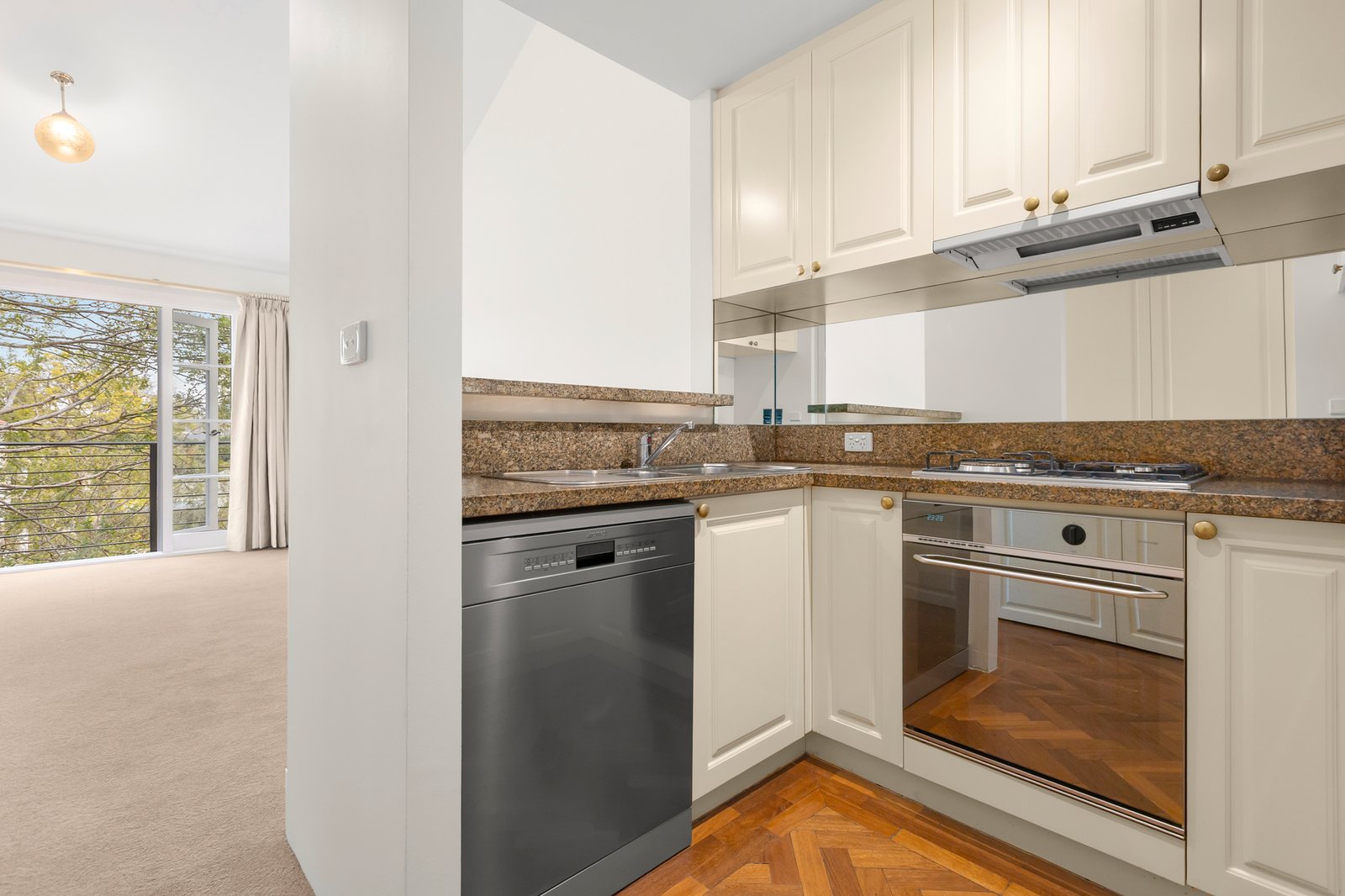 Gallery: 60/380 Toorak Road