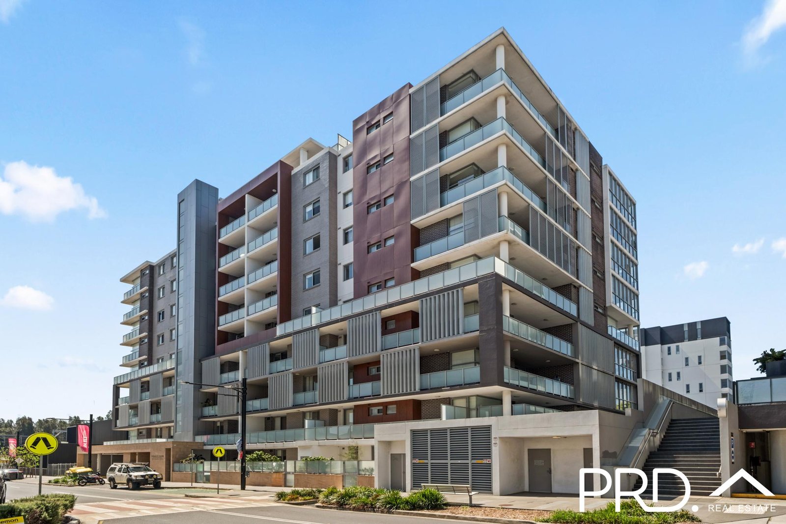 604/10B Charles Street CANTERBURY 2