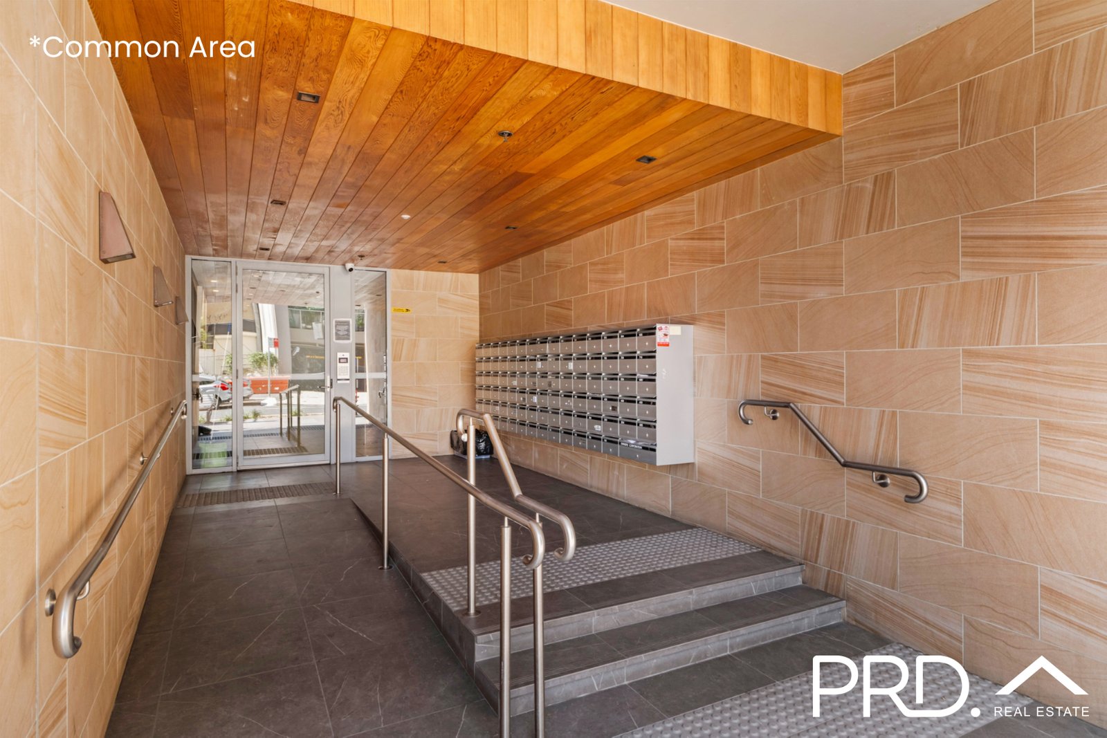 604/10B Charles Street CANTERBURY 3