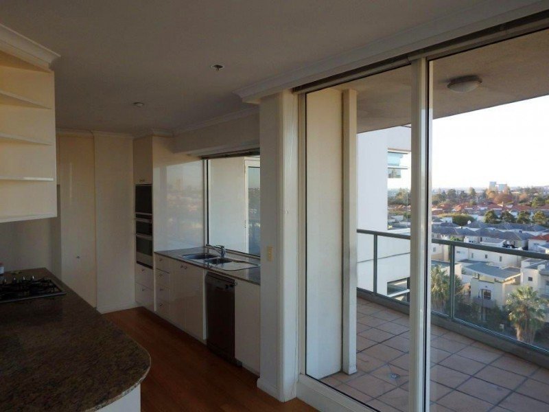 Gallery: 604/127 Beach Street