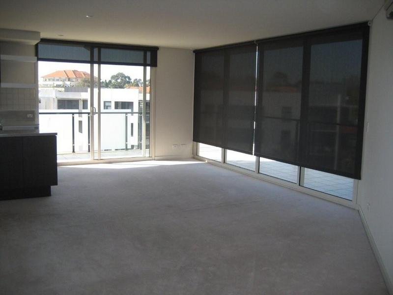 Gallery: 604/3 Chapel Mews