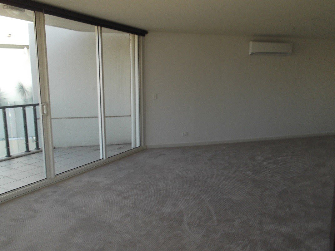 Gallery: 604/3 Chapel Mews