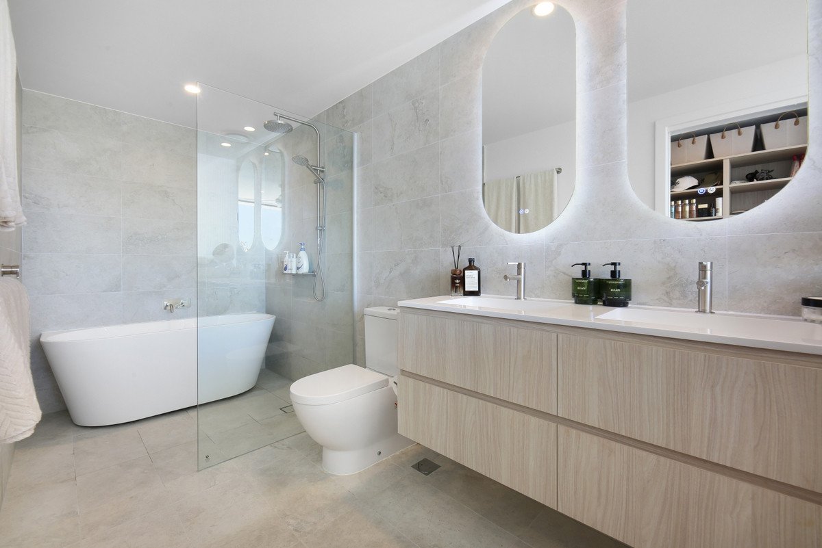 604/5 Nyrang Avenue Palm Beach 15