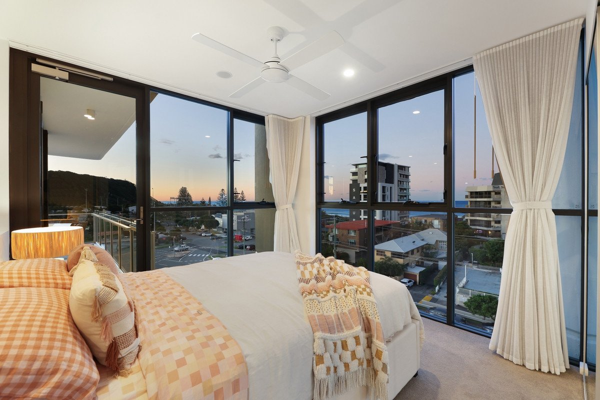 604/5 Nyrang Avenue Palm Beach 16