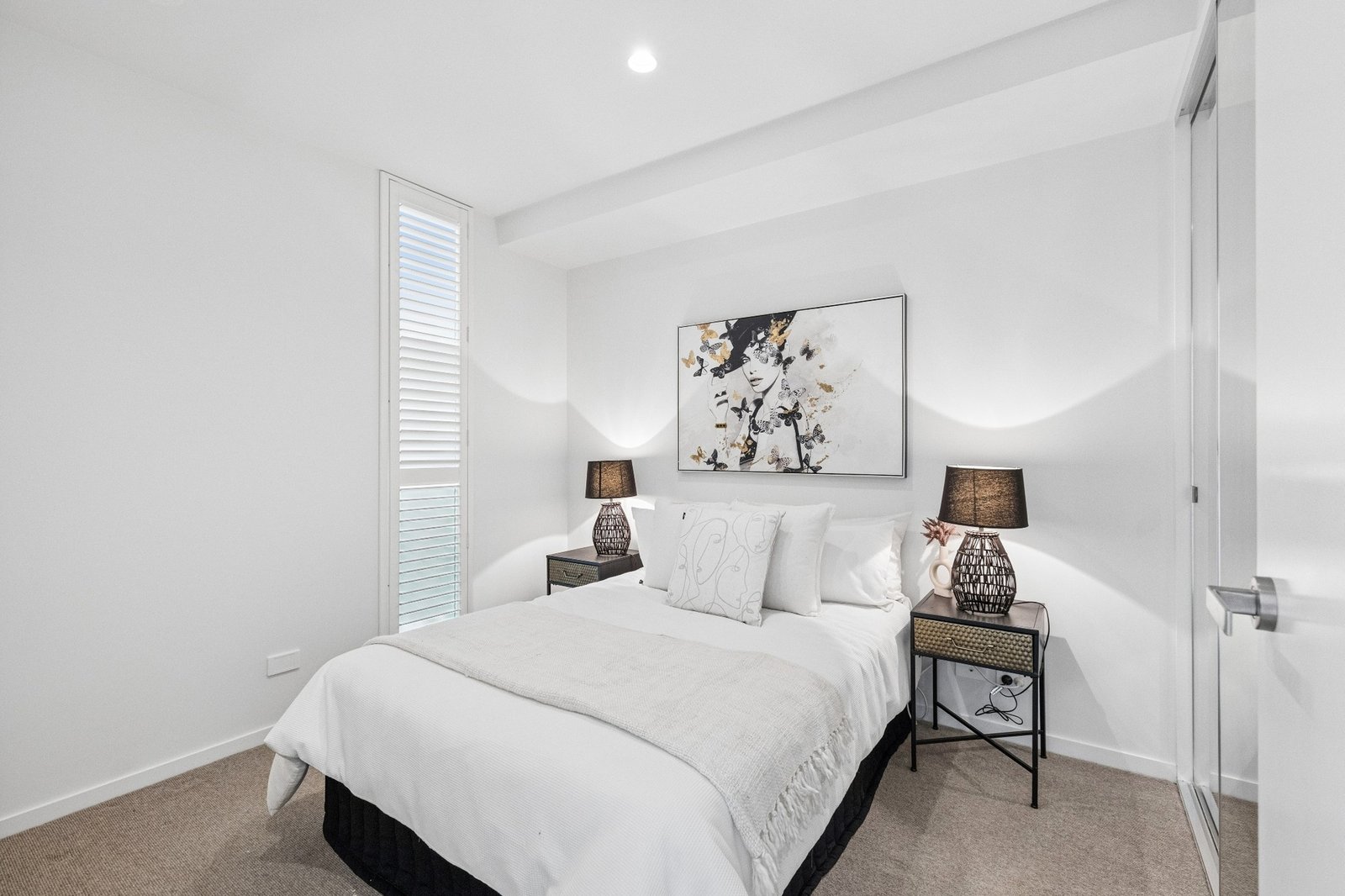 Gallery: 604/52 Park Street