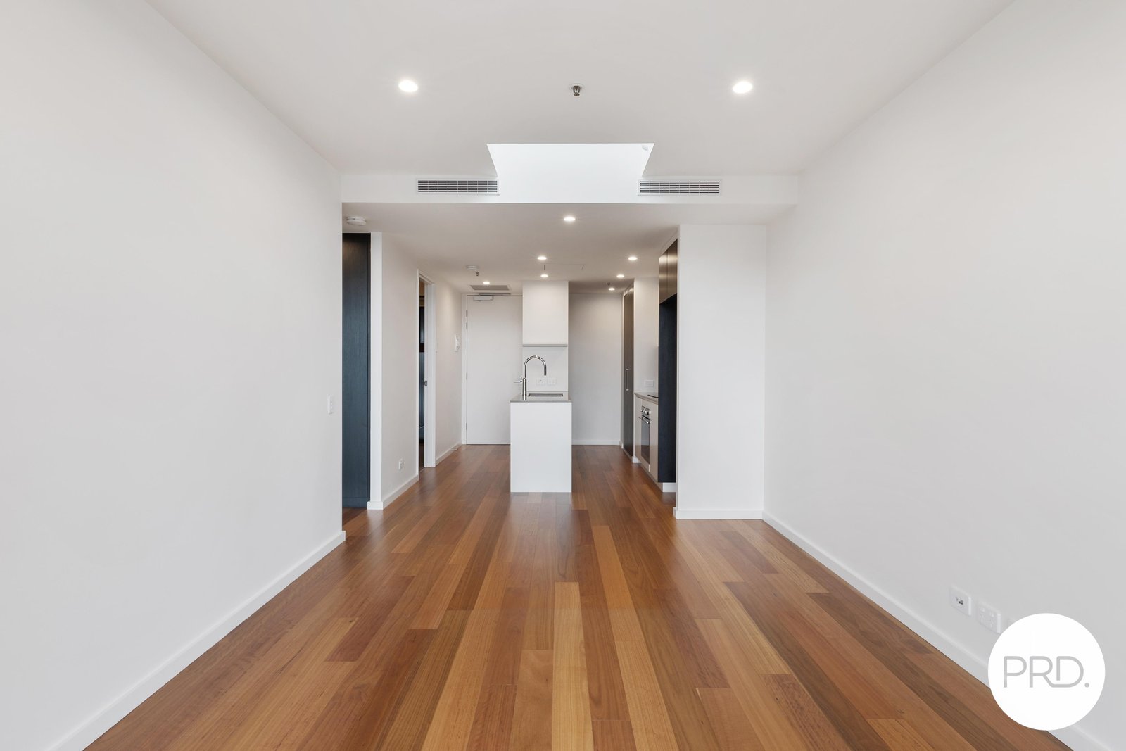 604/55 Currong Street BRADDON 8