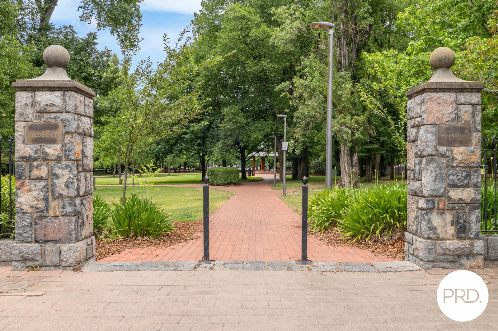 604/55 Currong Street BRADDON 17