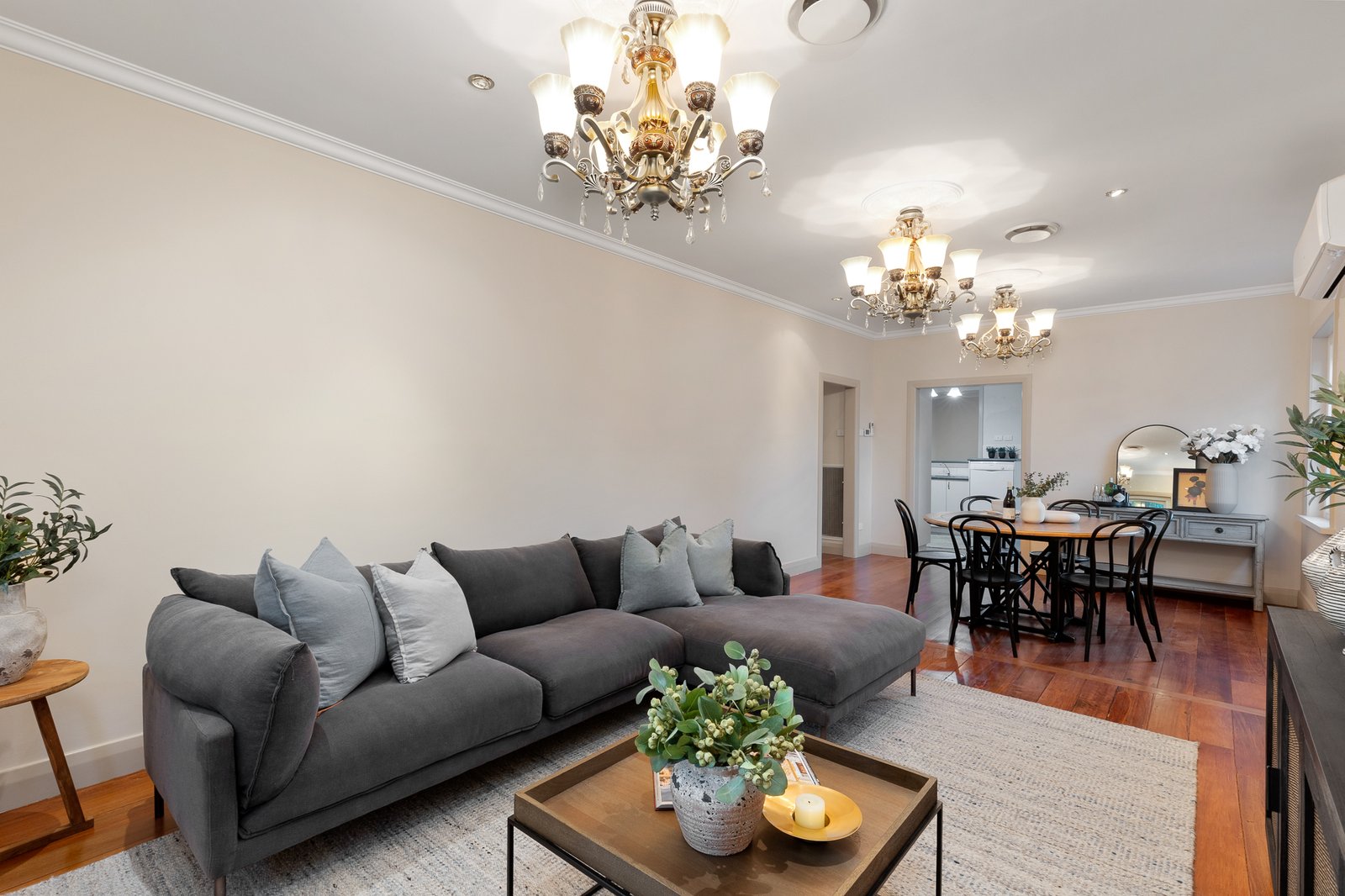 Gallery: 605 Grant Street