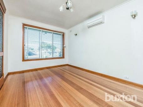 Gallery: 605 Thompson Road