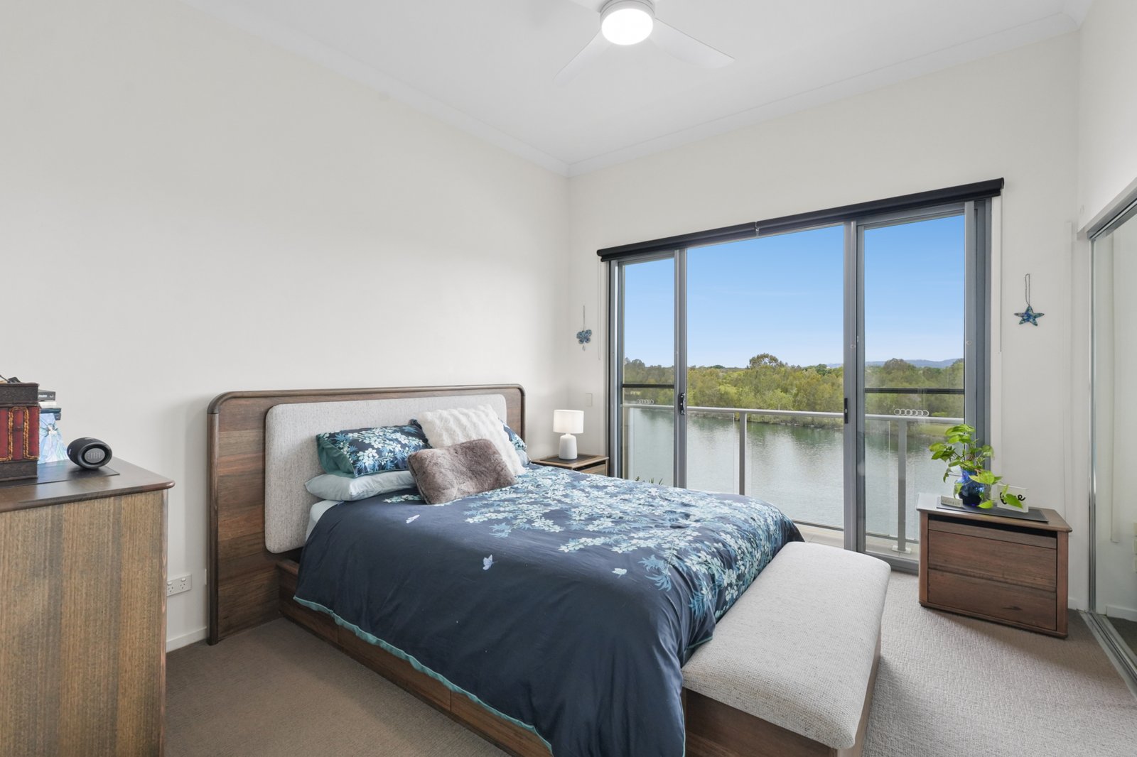 60/5074 Emerald Island Drive CARRARA 5