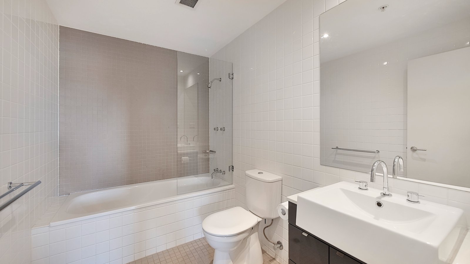 605/1 Bruce Bennett's Place MAROUBRA 4