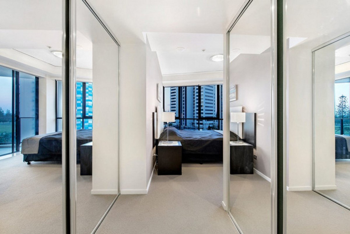 605/22 Surf Parade Broadbeach 5