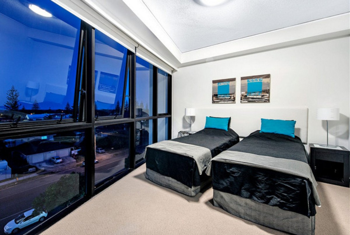 605/22 Surf Parade Broadbeach 6