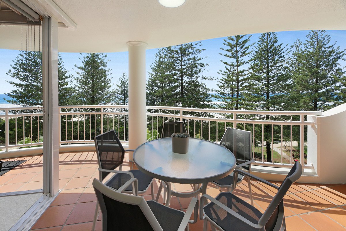 605/220 The Esplanade Burleigh Heads 11