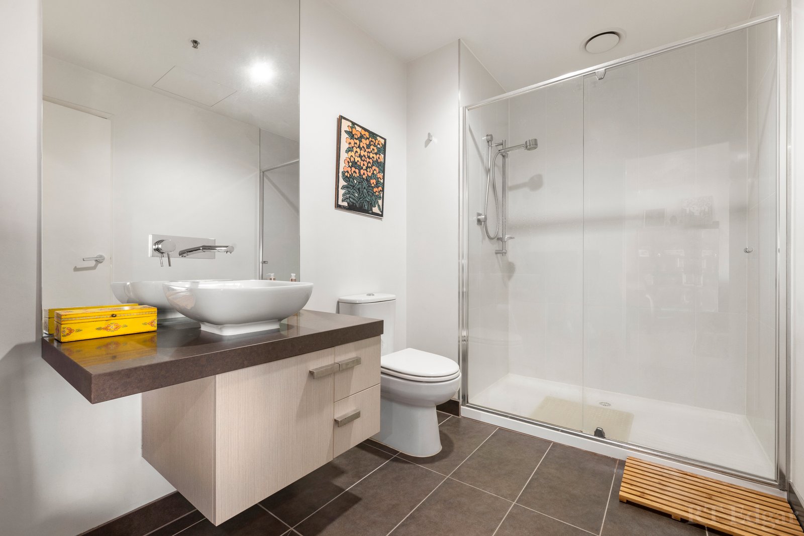 Real Estate and Property in 605/8 Breavington Way, Northcote, VIC
