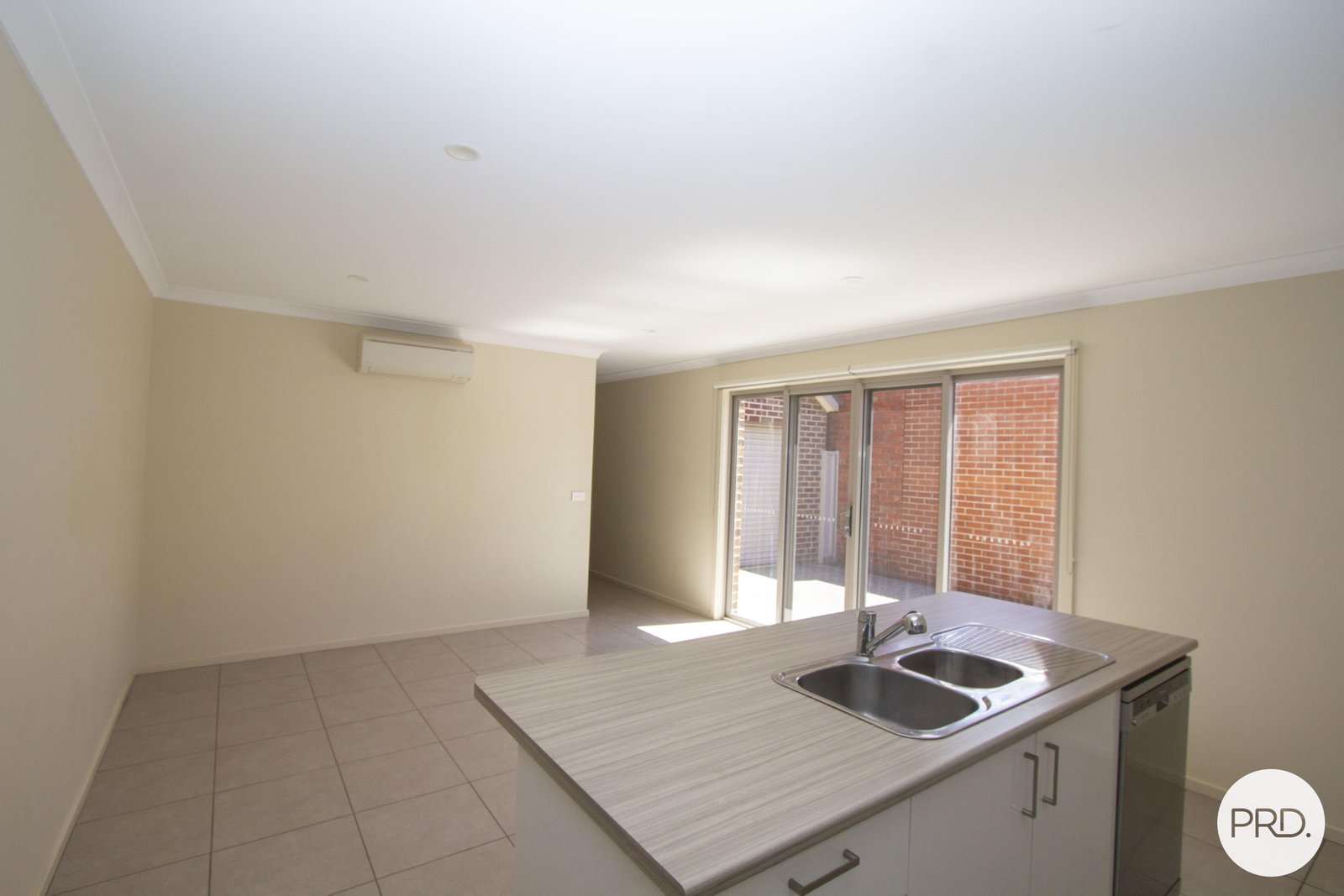 606 Doveton Street North SOLDIERS HILL 7