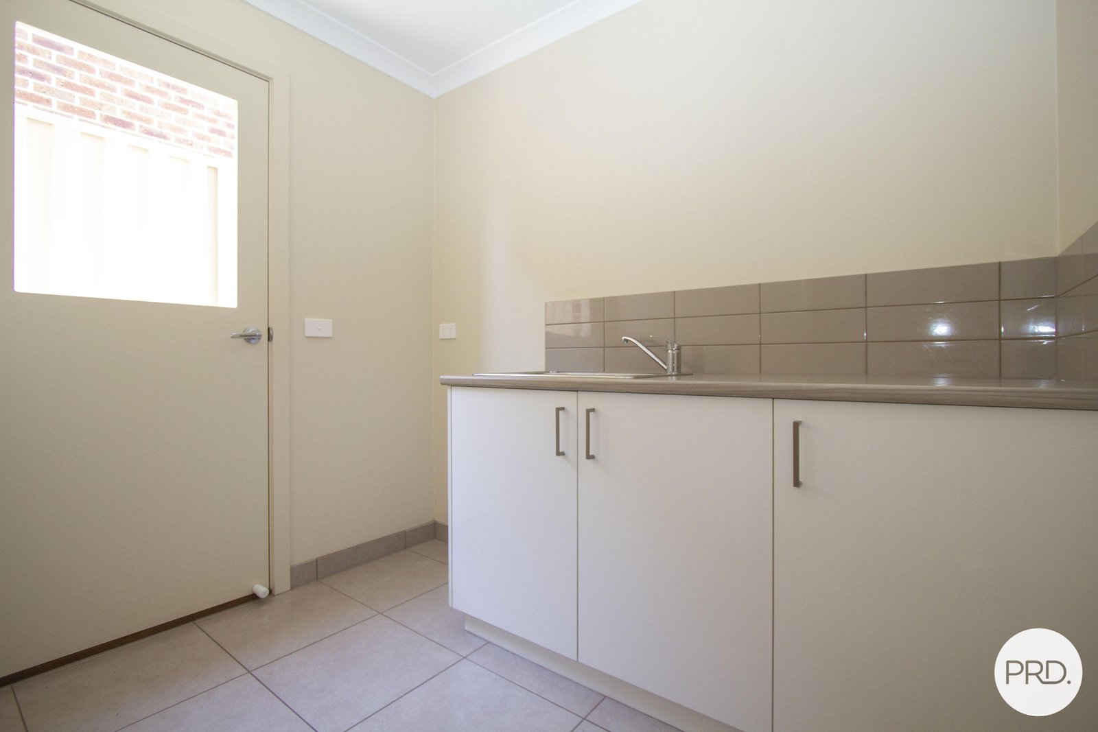 606 Doveton Street North SOLDIERS HILL 9