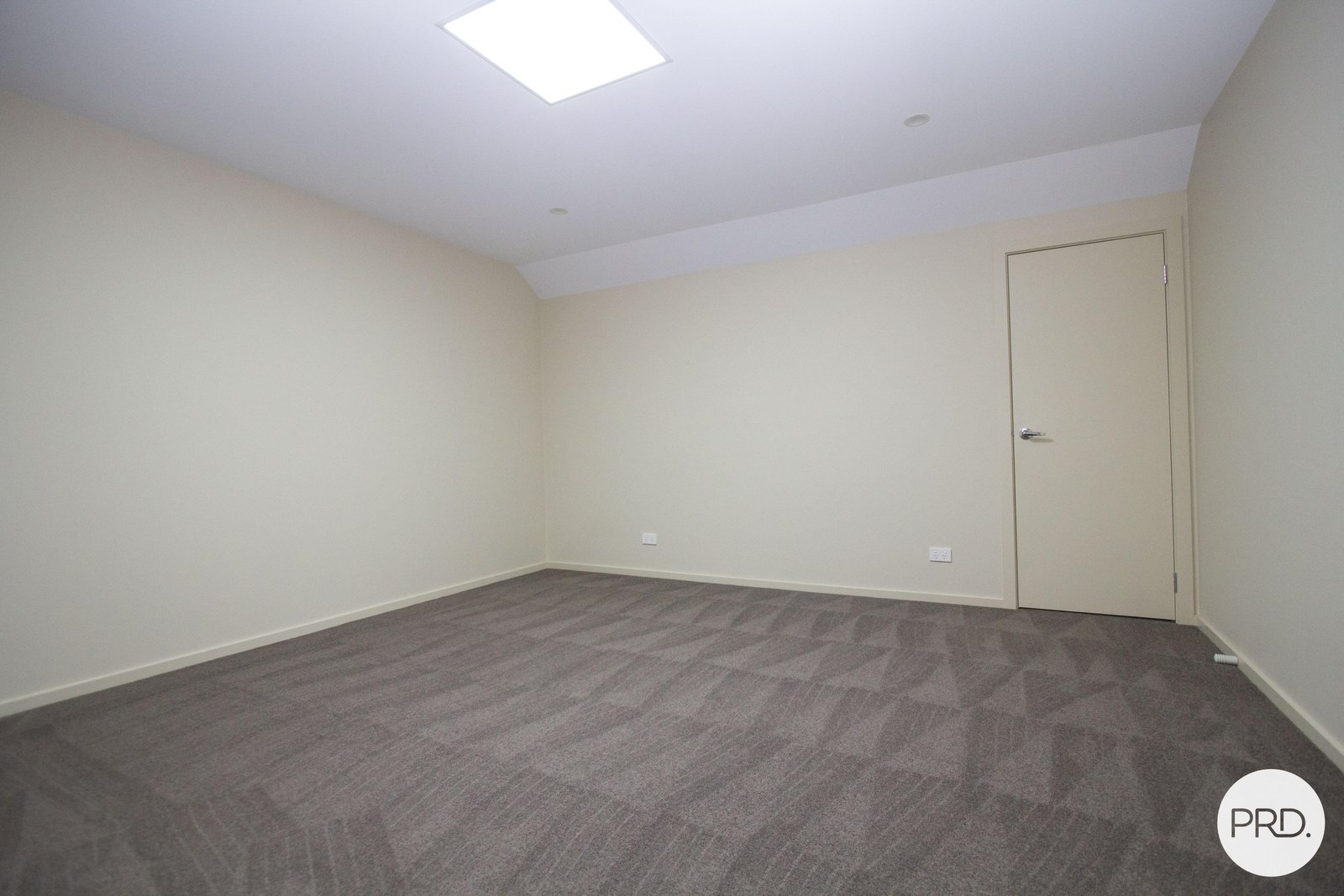 606 Doveton Street North SOLDIERS HILL 13