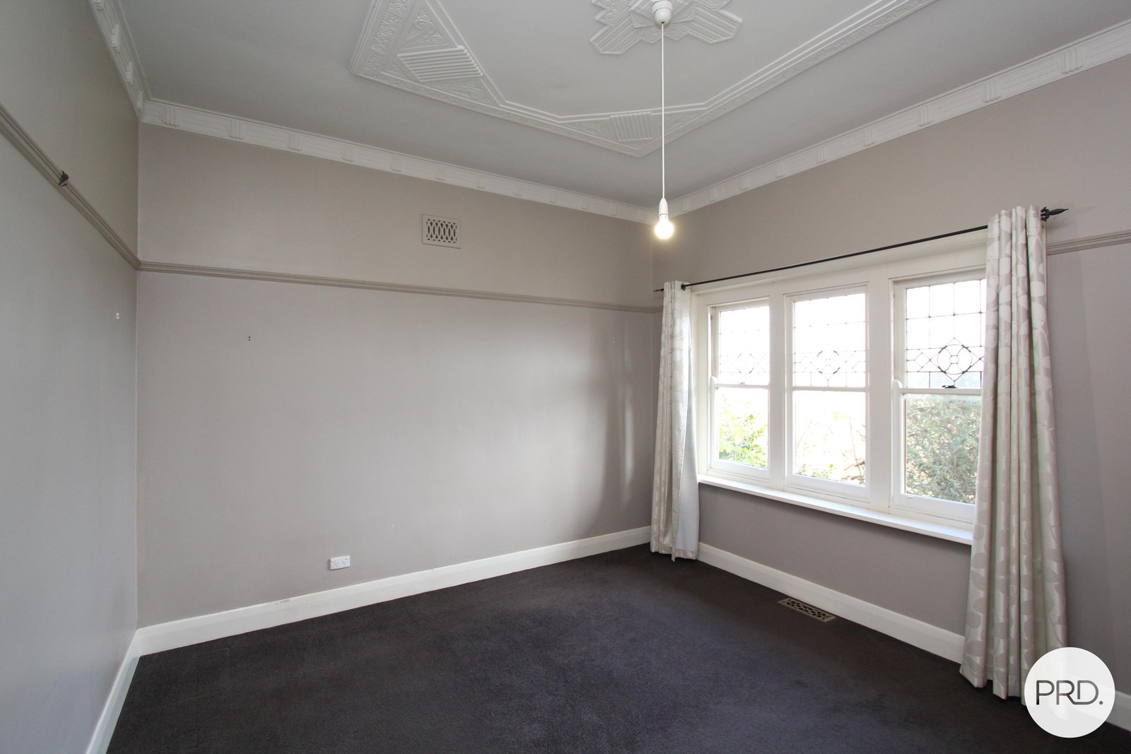 606 Neill Street SOLDIERS HILL 4