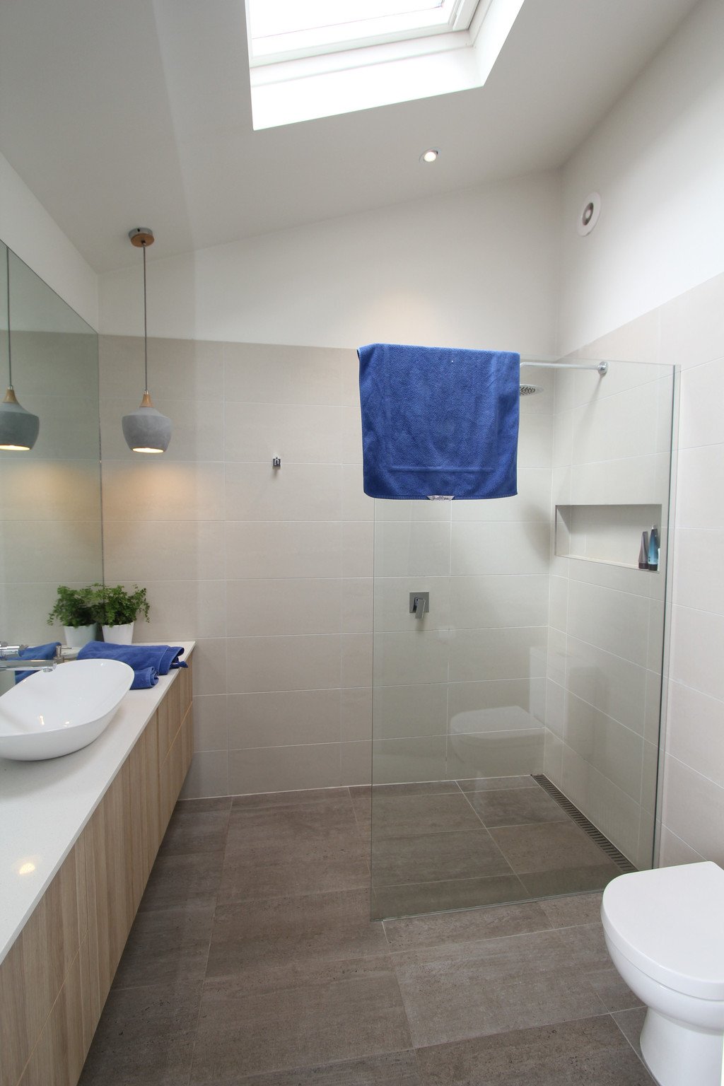 606 Sherrard Street BLACK HILL 9