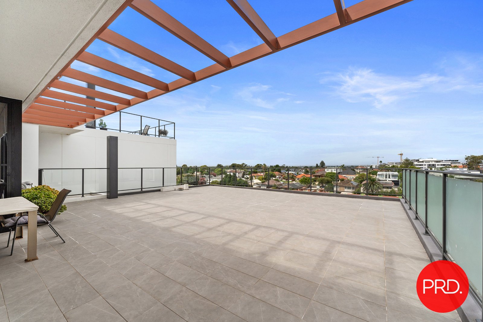606/11 Garrigarrang Avenue KOGARAH 9