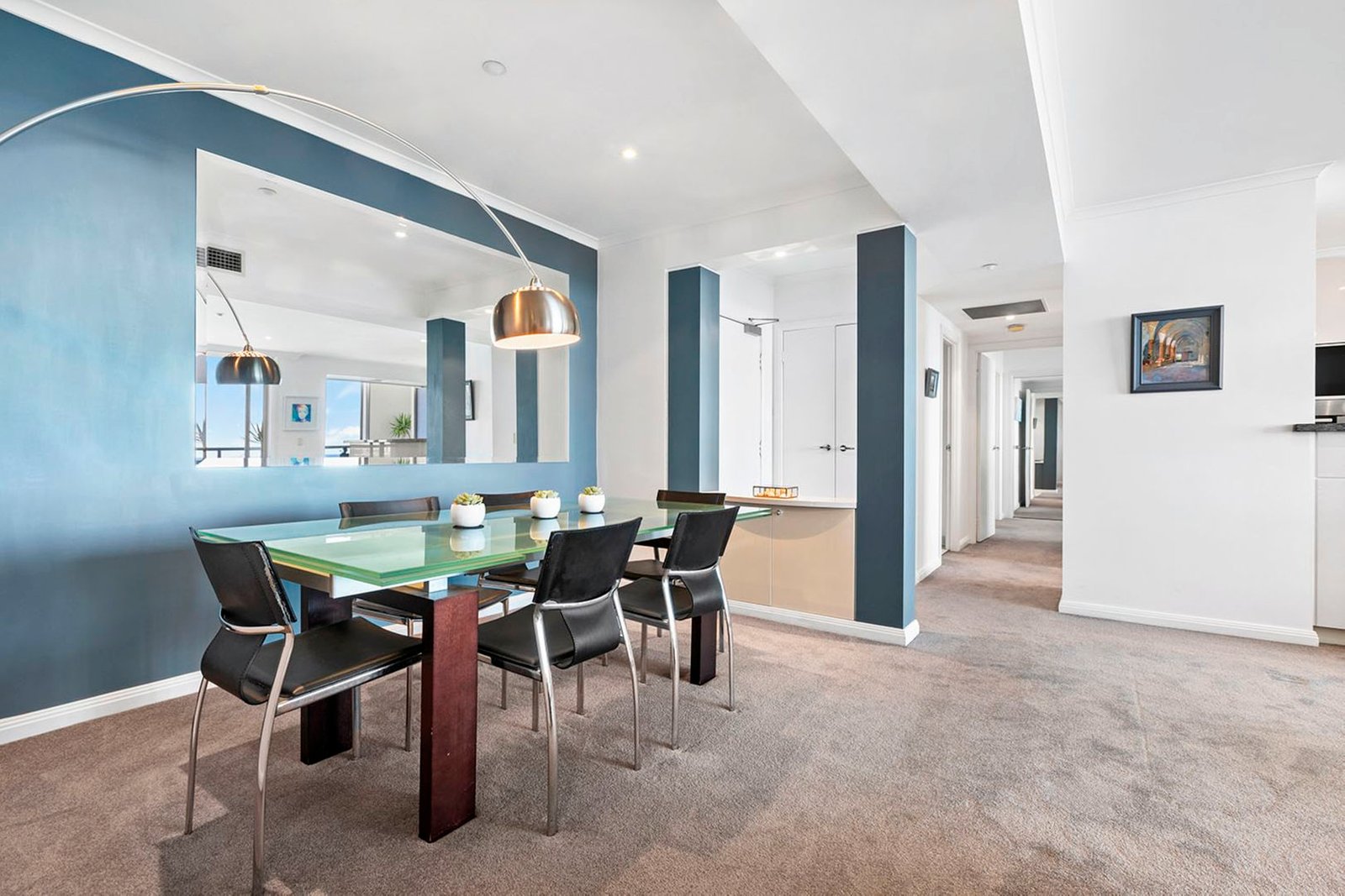 Gallery: 606/127 Beach Street