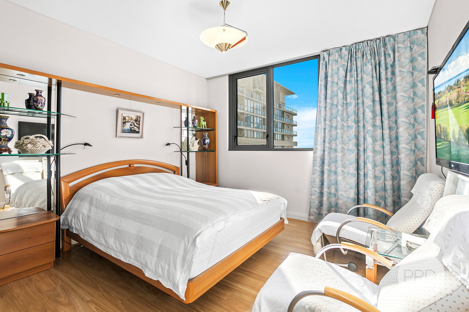 606/2 Jack Brabham Drive HURSTVILLE 4