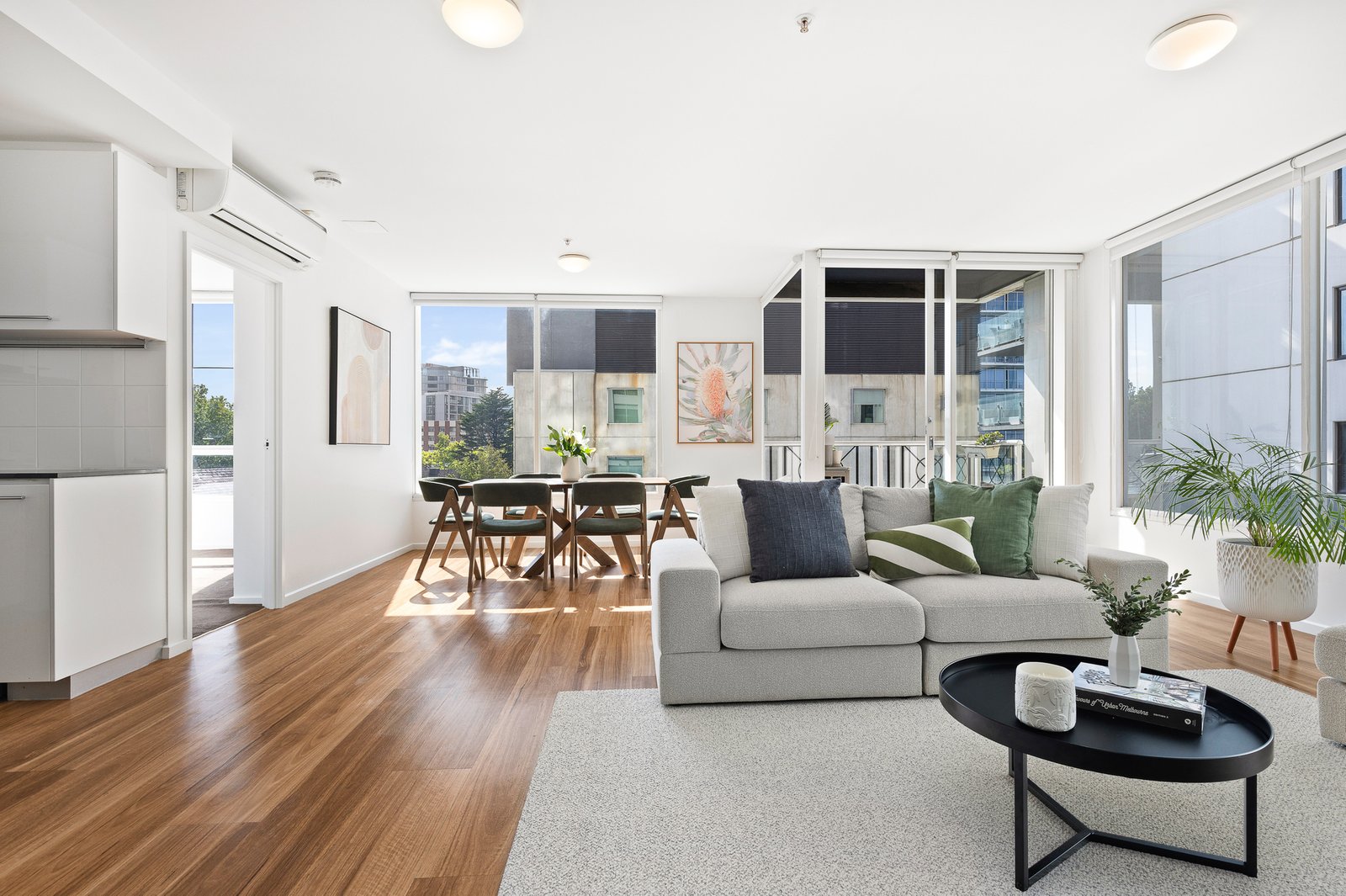 Gallery: 606/82 Queens Road