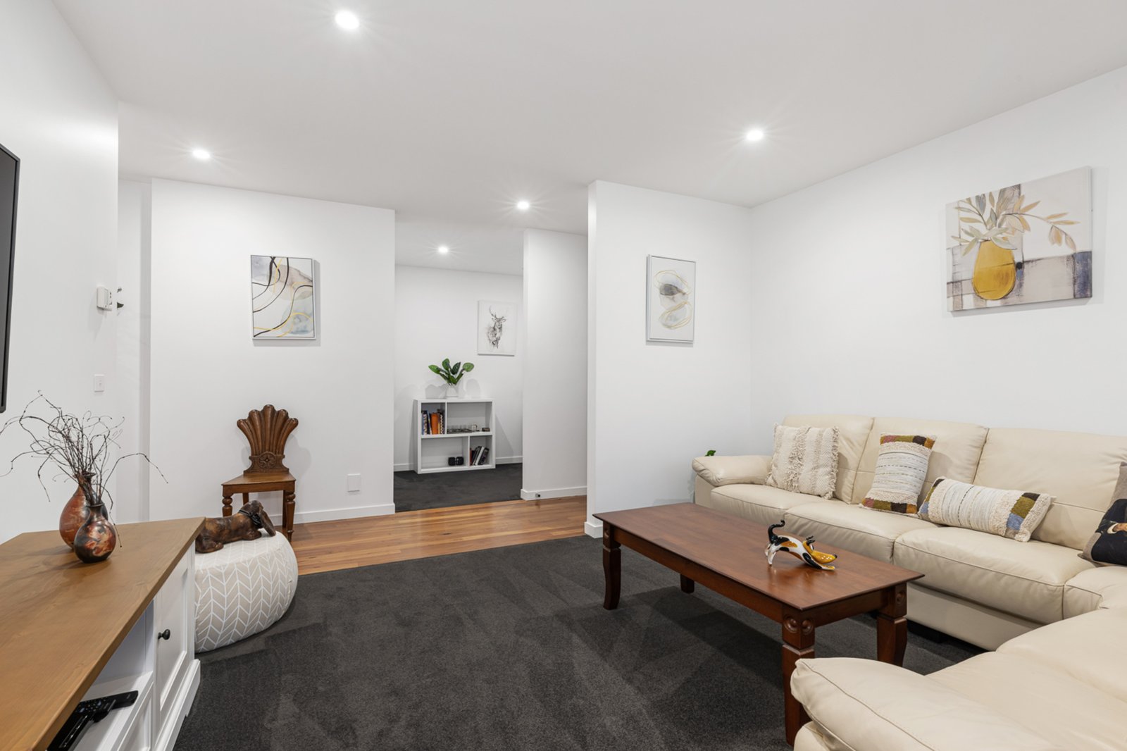 Gallery: 606A Grant Street