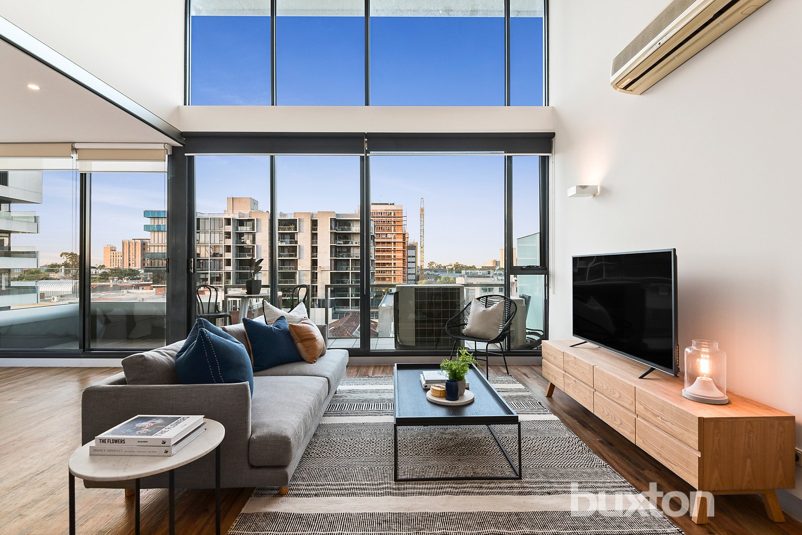 Gallery: 606b/640 Swanston Street