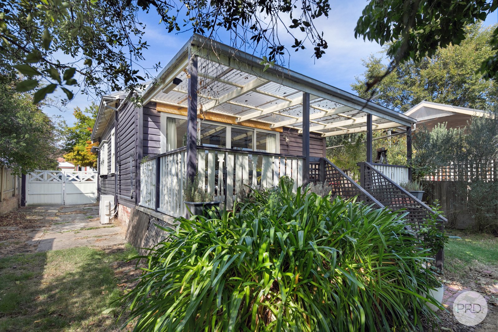 607 Doveton Street North SOLDIERS HILL 14