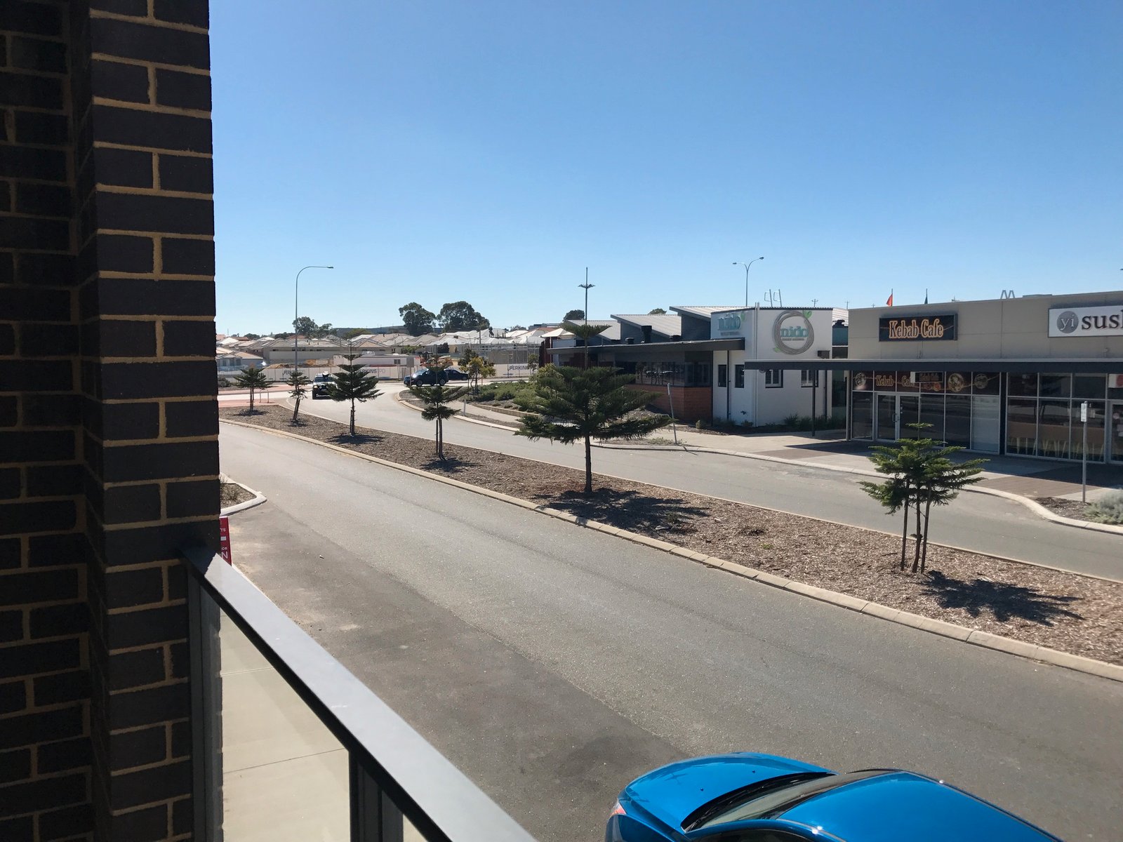 60/7 Durnin Ave  BEELIAR 8