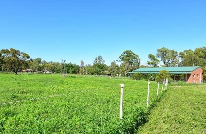 607 Moore creek Rd  TAMWORTH 1