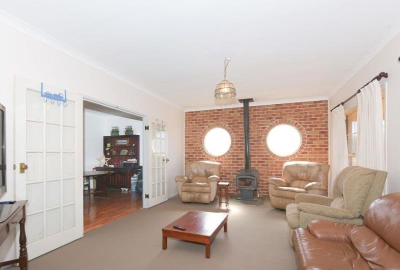 607 Moore creek Rd  TAMWORTH 4