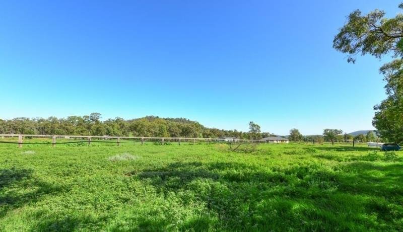 607 Moore creek Rd  TAMWORTH 9