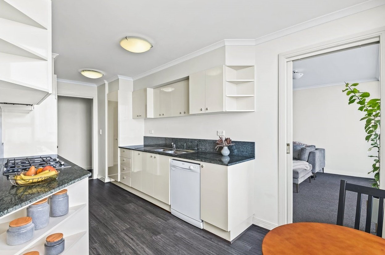 Gallery: 607/107 Beach Street