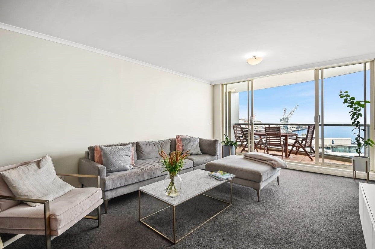 Gallery: 607/107 Beach Street