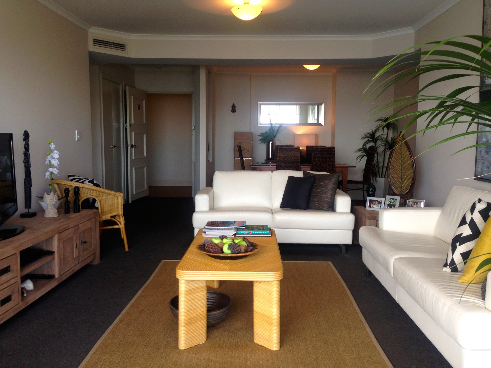 Gallery: 607/107 Beach Street
