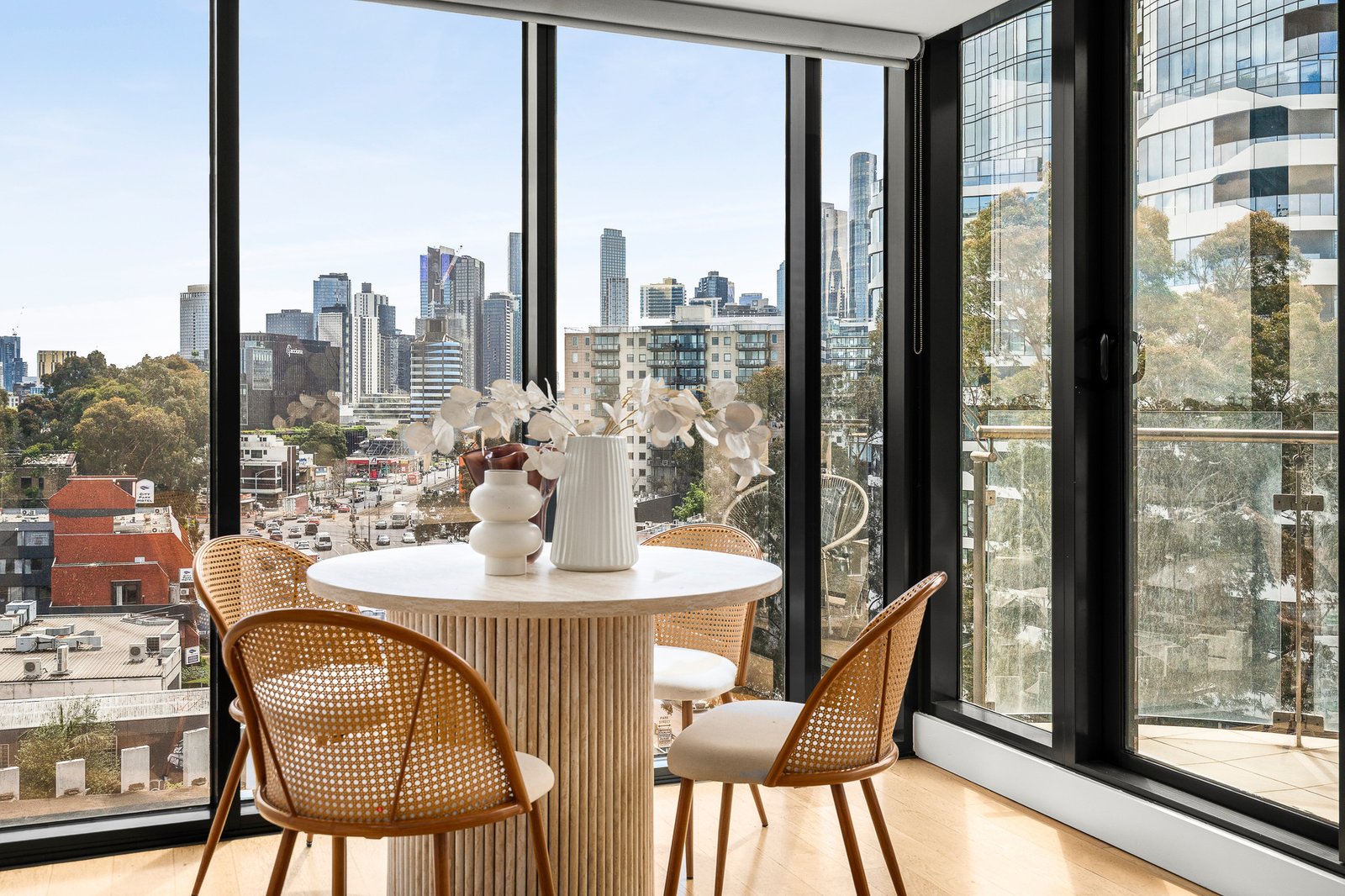 Gallery: 607/338 Kings Way