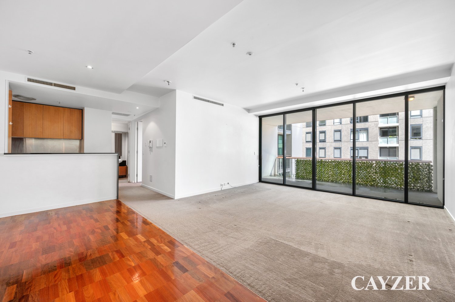 Gallery: 607/582 St Kilda Road