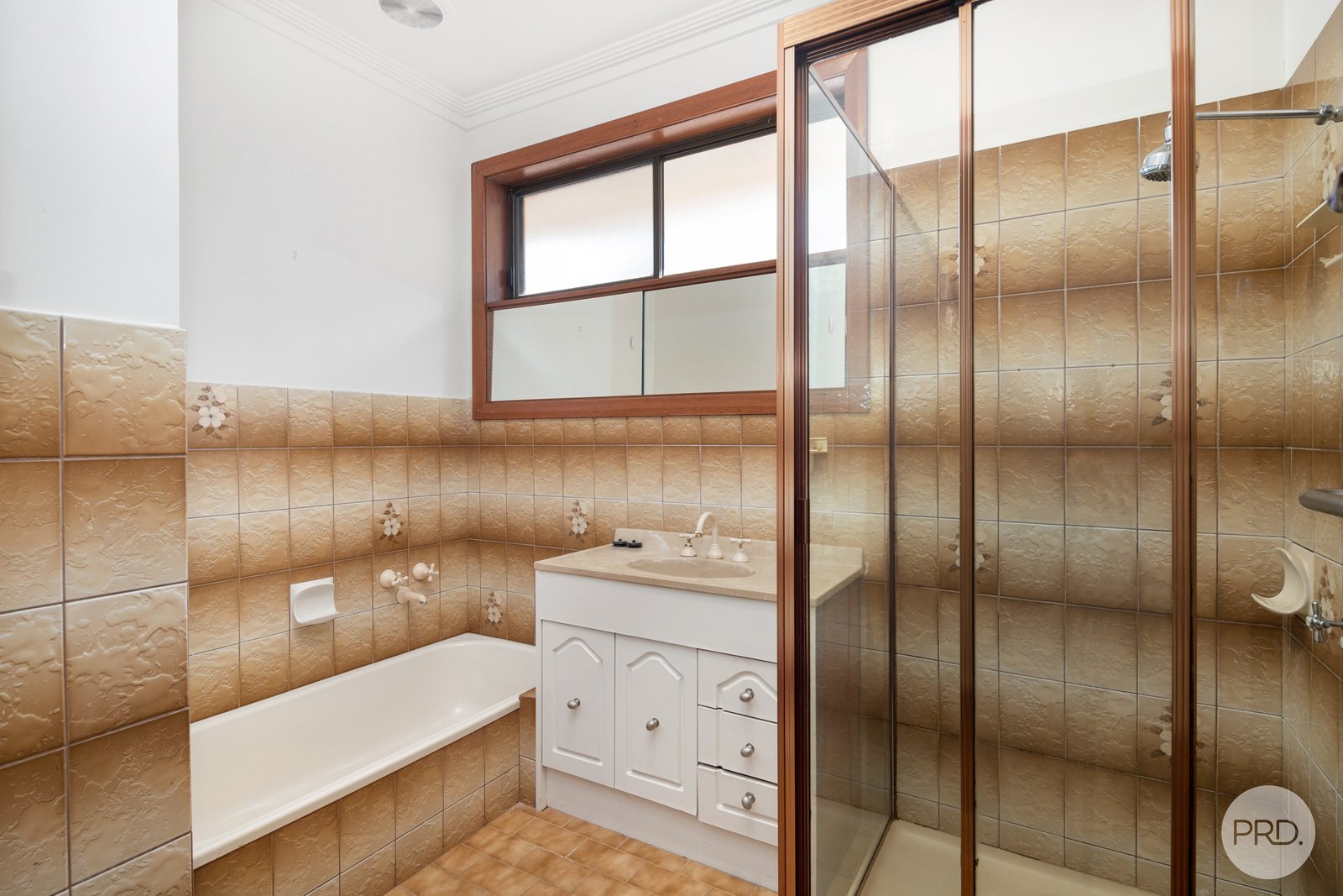 608 Ascot Street South REDAN 13