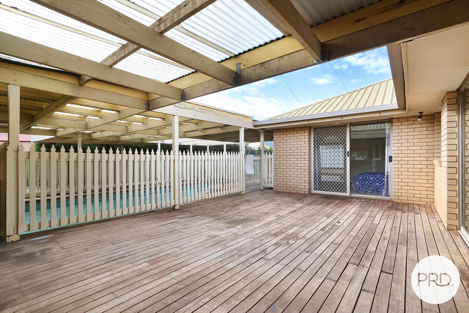 608 Webb Street SPRINGDALE HEIGHTS 17