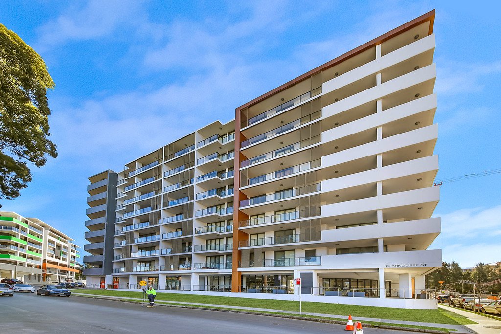 608/19 Arncliffe Street WOLLI CREEK 1