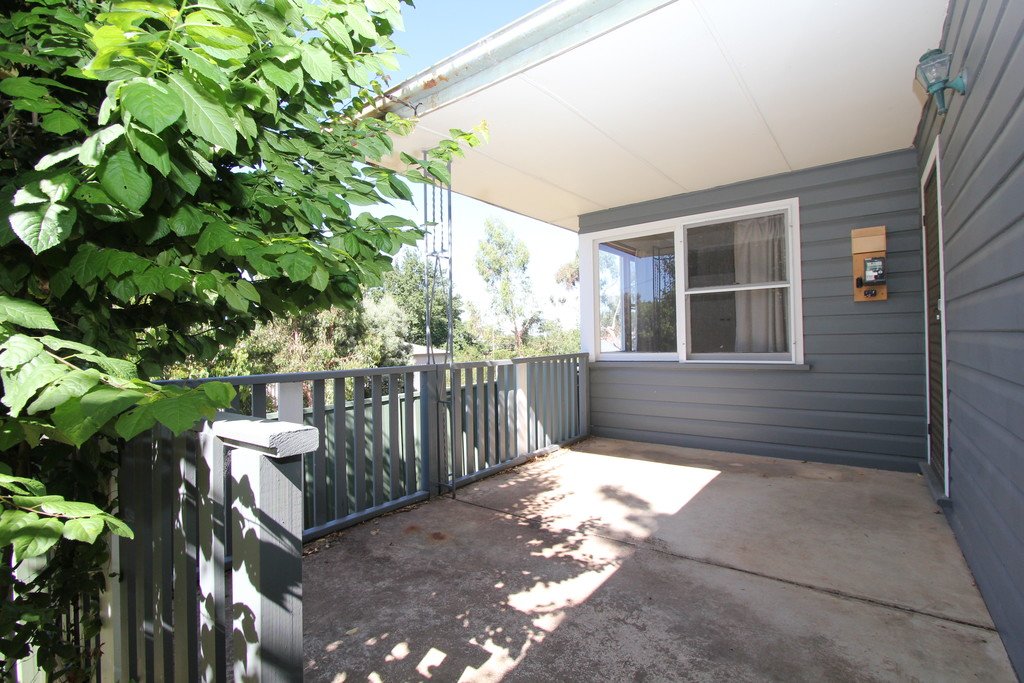 609 Nicholson Street BLACK HILL 2