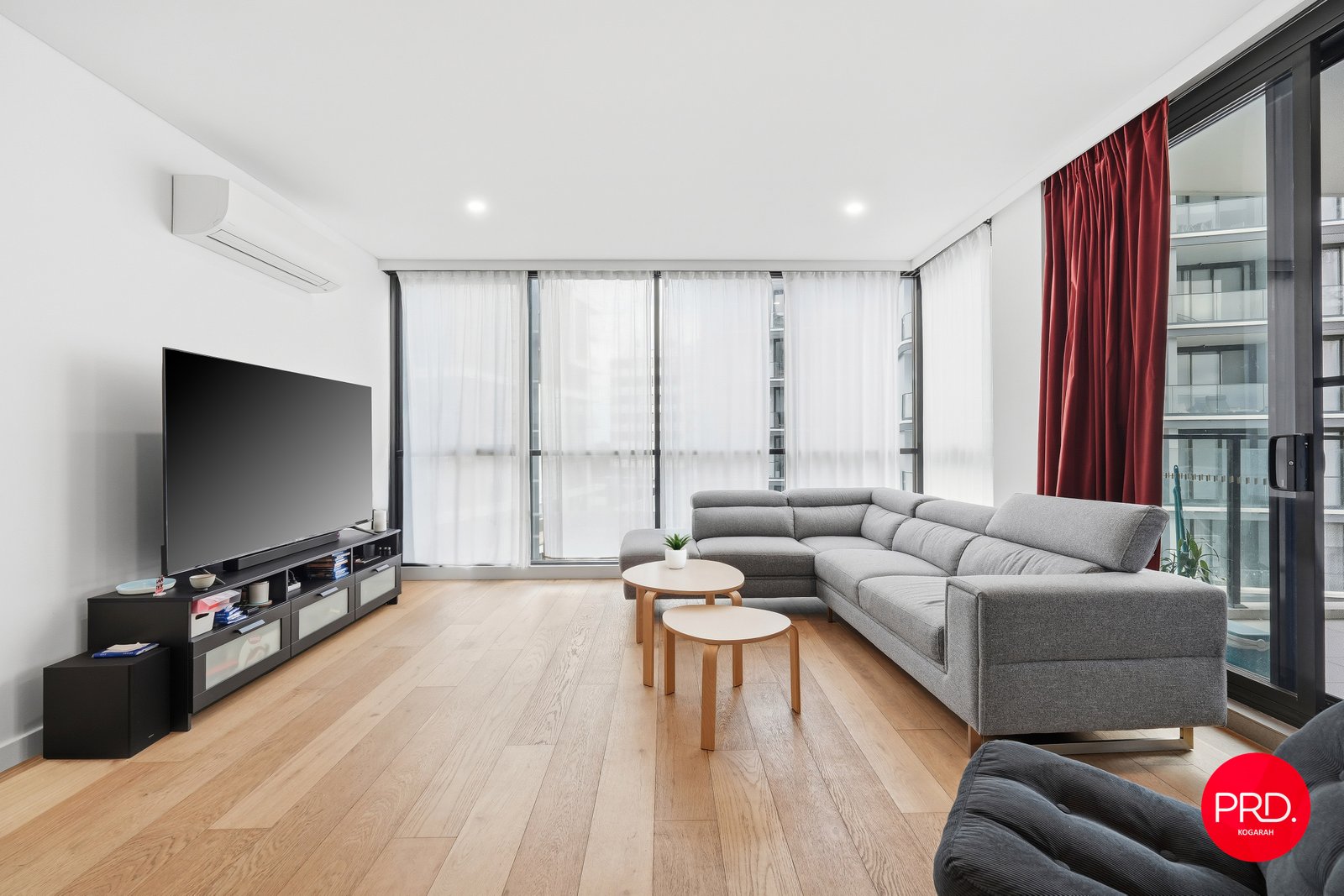 609/12 Stanley Street KOGARAH 2